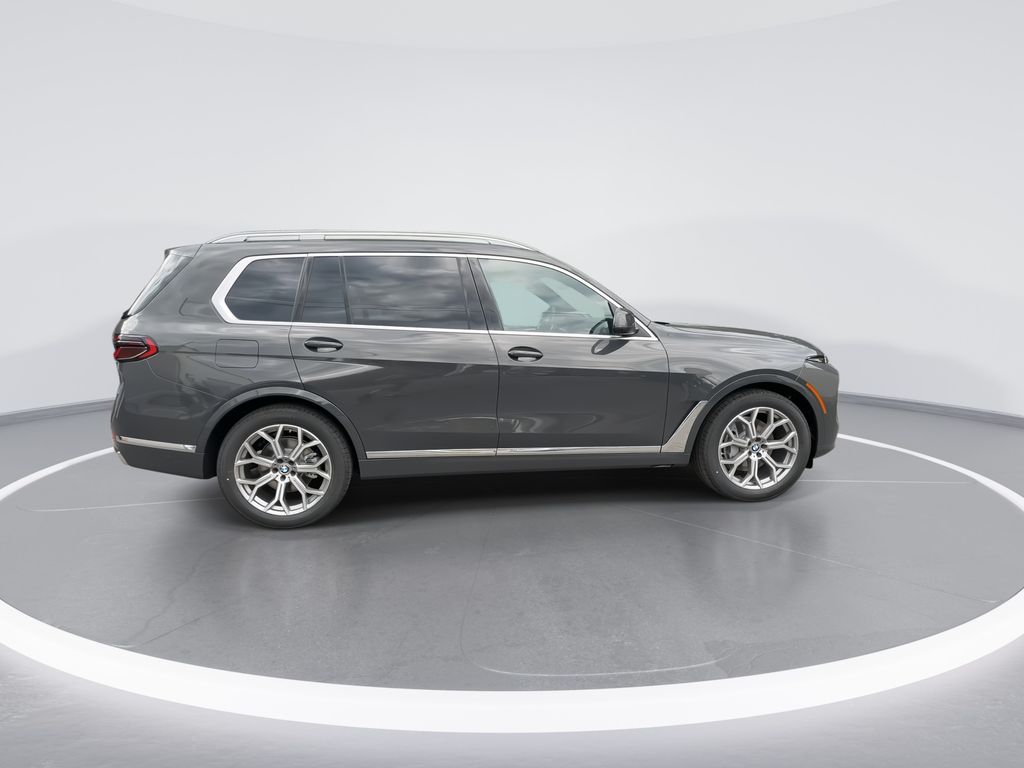 Thumbnail: 2026 BMW X7 - 9