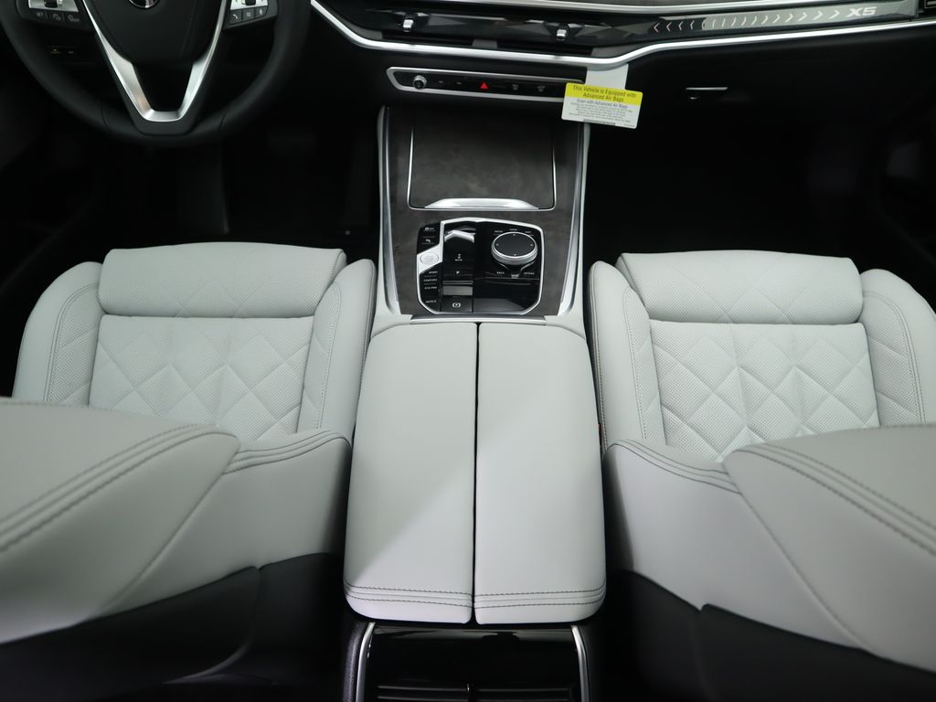 Thumbnail: 2026 BMW X5 - 17