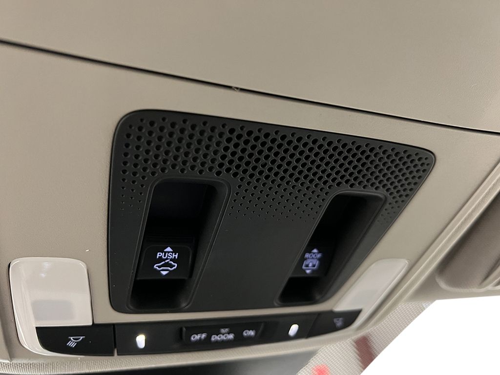 2025 Honda Pilot Elite photo