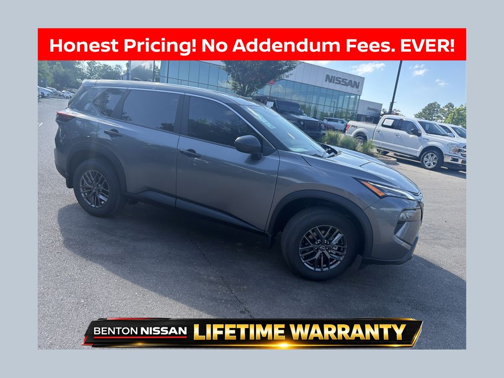 Gray (Gun Metallic) 2026 Nissan Rogue SUV / Crossover Front-Wheel Drive Continuously Variable Transmission