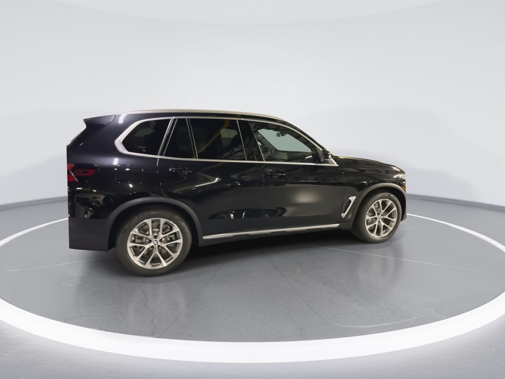 Thumbnail: 2026 BMW X5 - 8