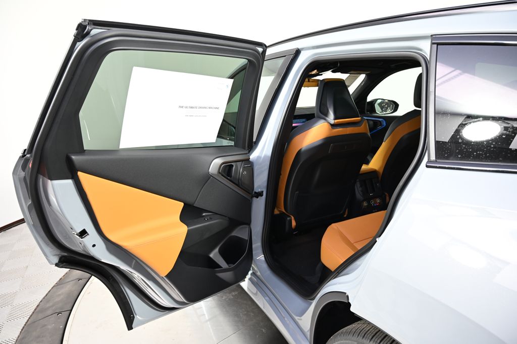 Thumbnail: 2025 BMW X3 - 24