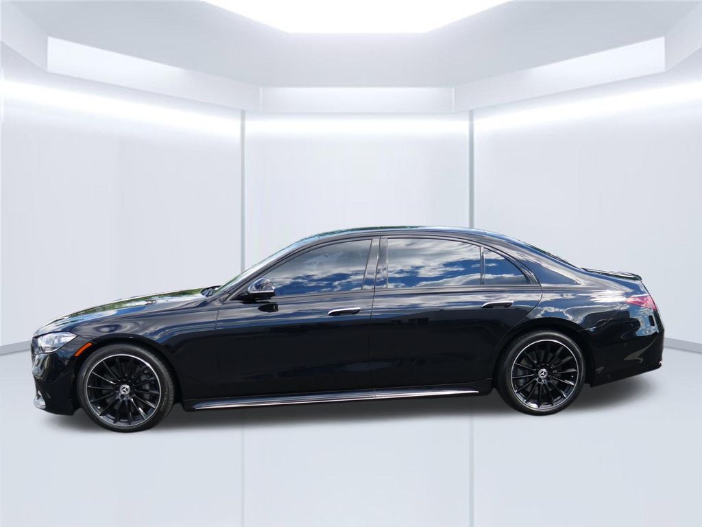 Thumbnail: 2025 Mercedes-Benz S-Class - 2