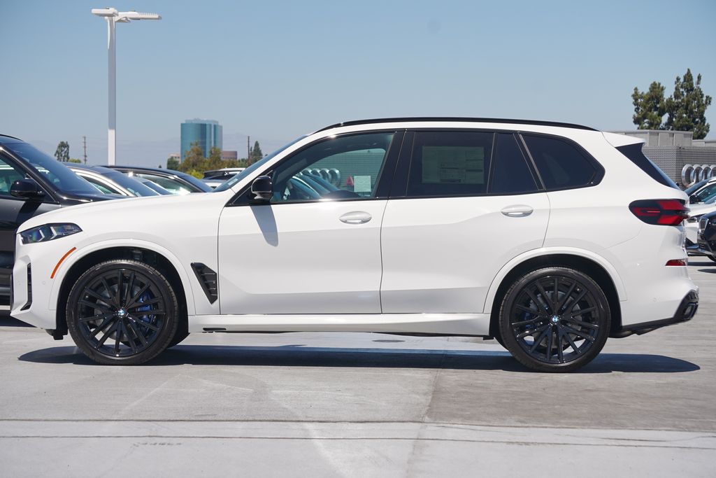 2025 BMW X5 M60i 4