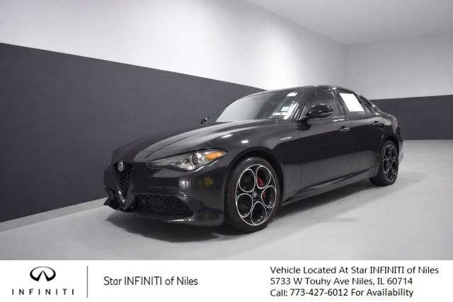 Vulcano Black Metallic 2022 Alfa Romeo Giulia Veloce AWD Sedan All-Wheel Drive 8-Speed Automatic