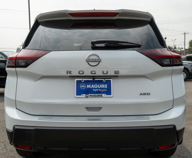 2026 Nissan Rogue SV - 4