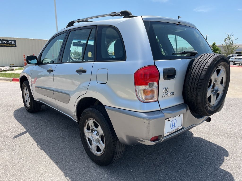 2003 Toyota RAV4 Base 6