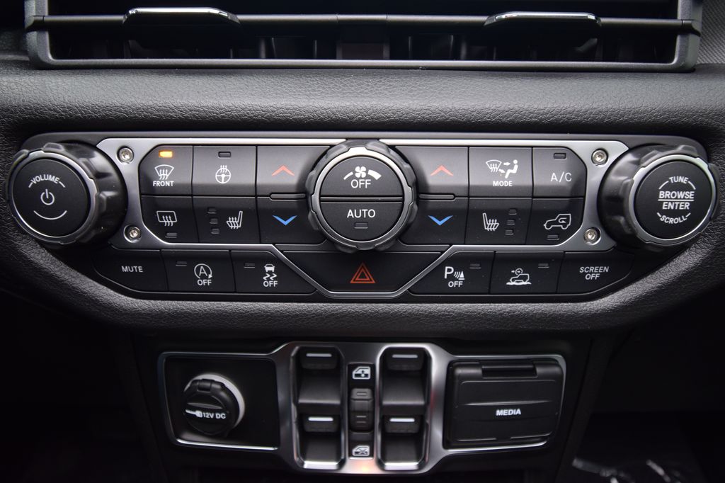 new 2026 Jeep Wrangler car, priced at $49,768