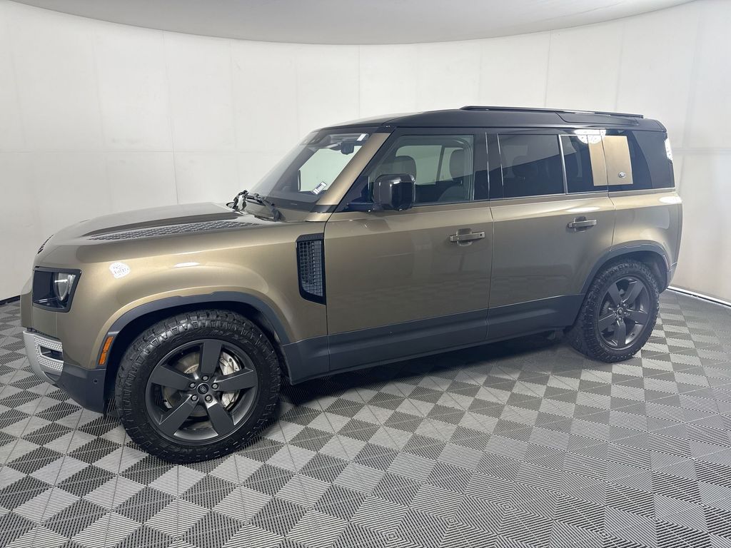 2020 Land Rover Defender 110 SE AWD