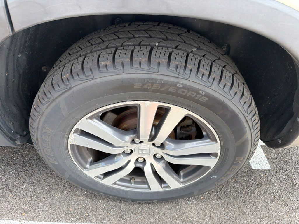 Certified Used 2017 White Honda EX-L image 11