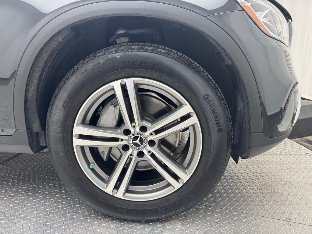 2020 Mercedes-Benz GLC 300 13