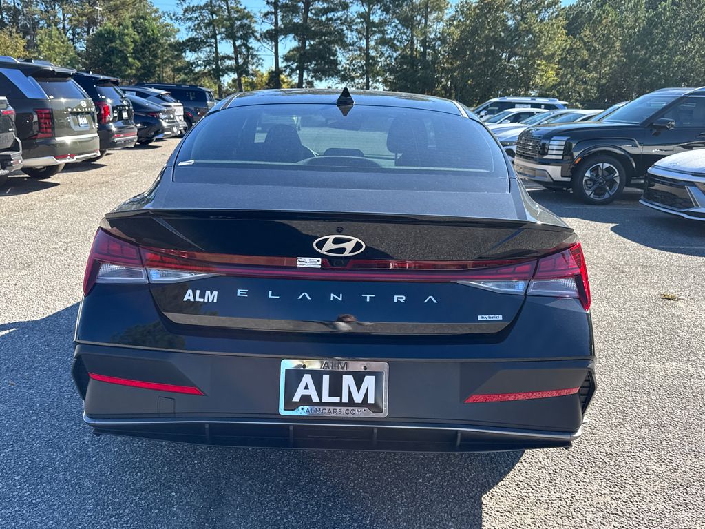 2025 Hyundai Elantra Hybrid SEL Sport photo 4