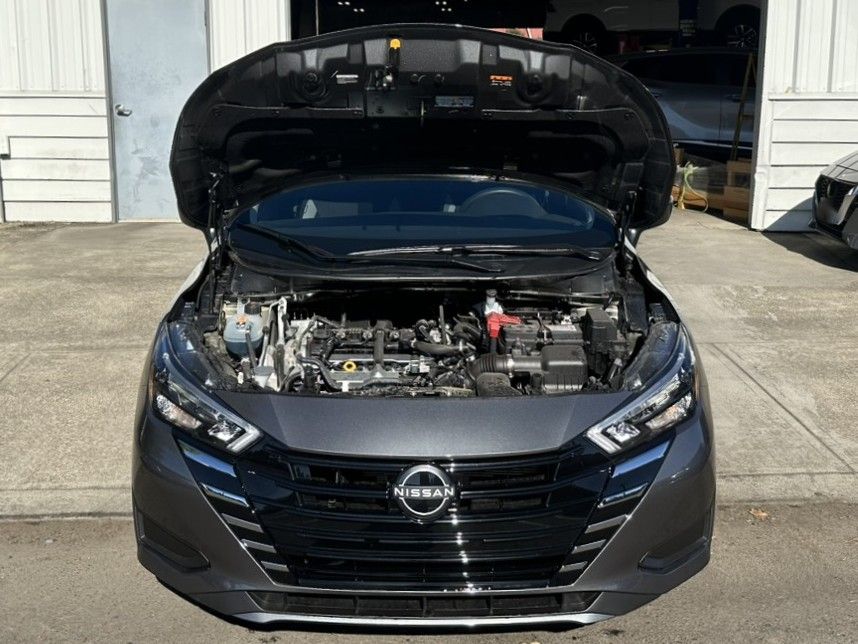 2025 Nissan Versa 1.6 S photo 4