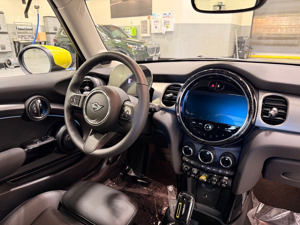 Thumbnail: 2024 MINI Cooper - 25