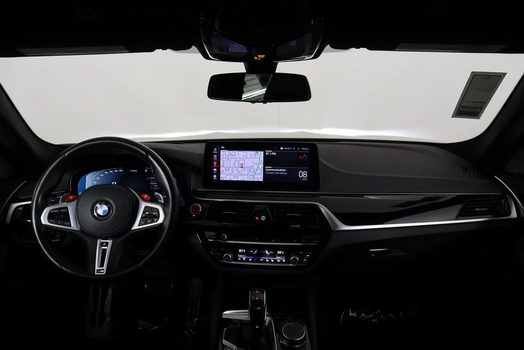 Thumbnail: 2022 BMW M5 - 8