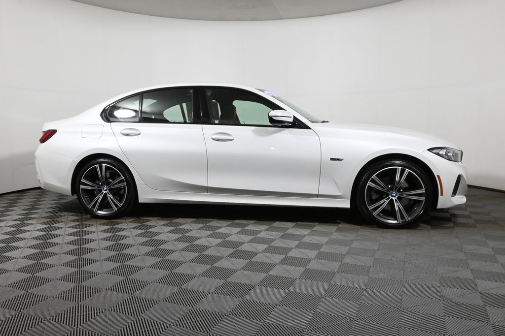 Thumbnail: 2023 BMW 3 Series - 8