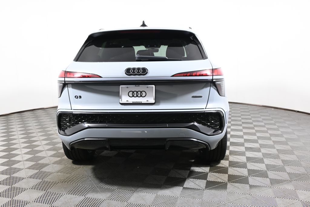 Thumbnail: 2026 Audi Q3 - 6