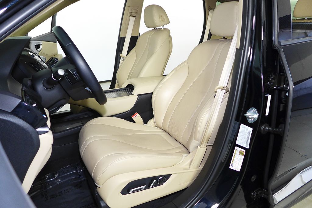 Thumbnail: 2022 Acura RDX - 22