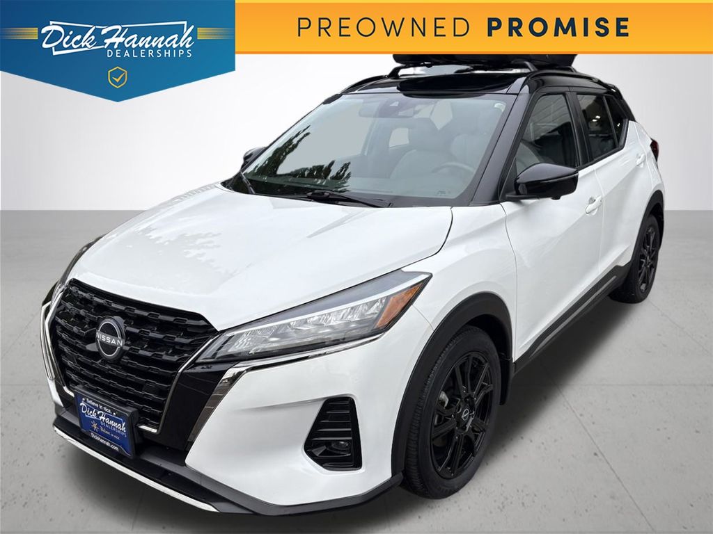 2023 Nissan Kicks SR