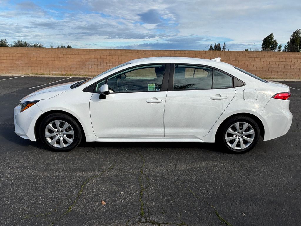 Thumbnail: 2021 Toyota Corolla - 8