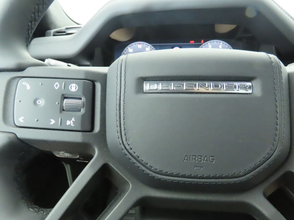 Thumbnail: 2025 Land Rover Defender - 11