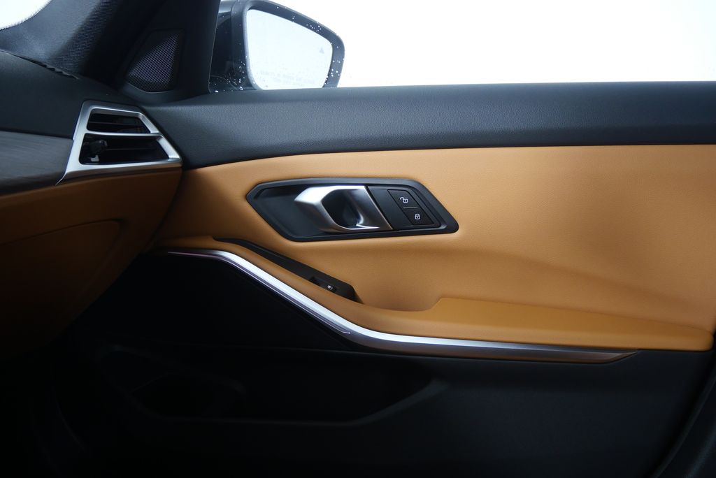 Thumbnail: 2026 BMW 3 Series - 24