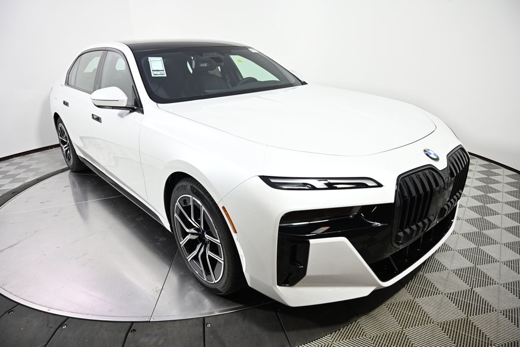 Thumbnail: 2026 BMW 7 Series - 7