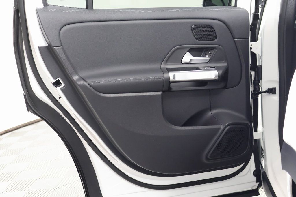2024 Mercedes-Benz EQB 300 13