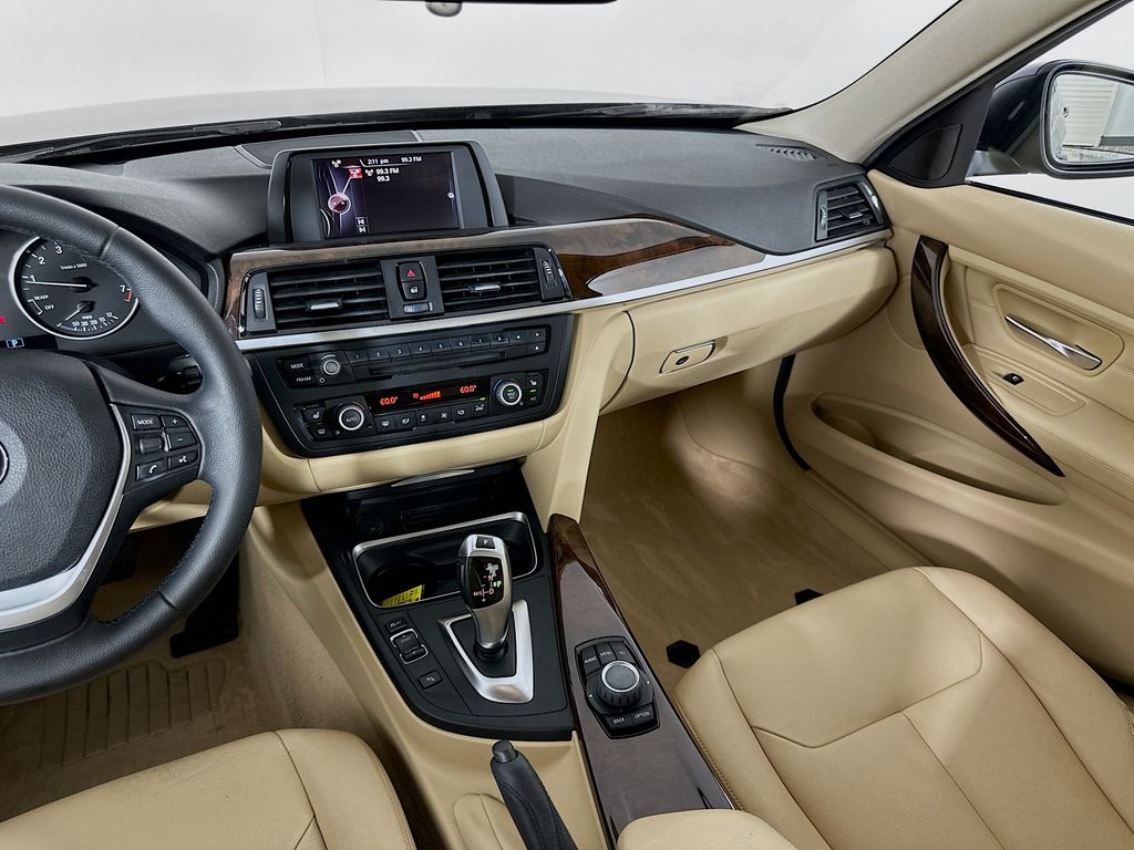 2015 BMW 3 Series 328i 23
