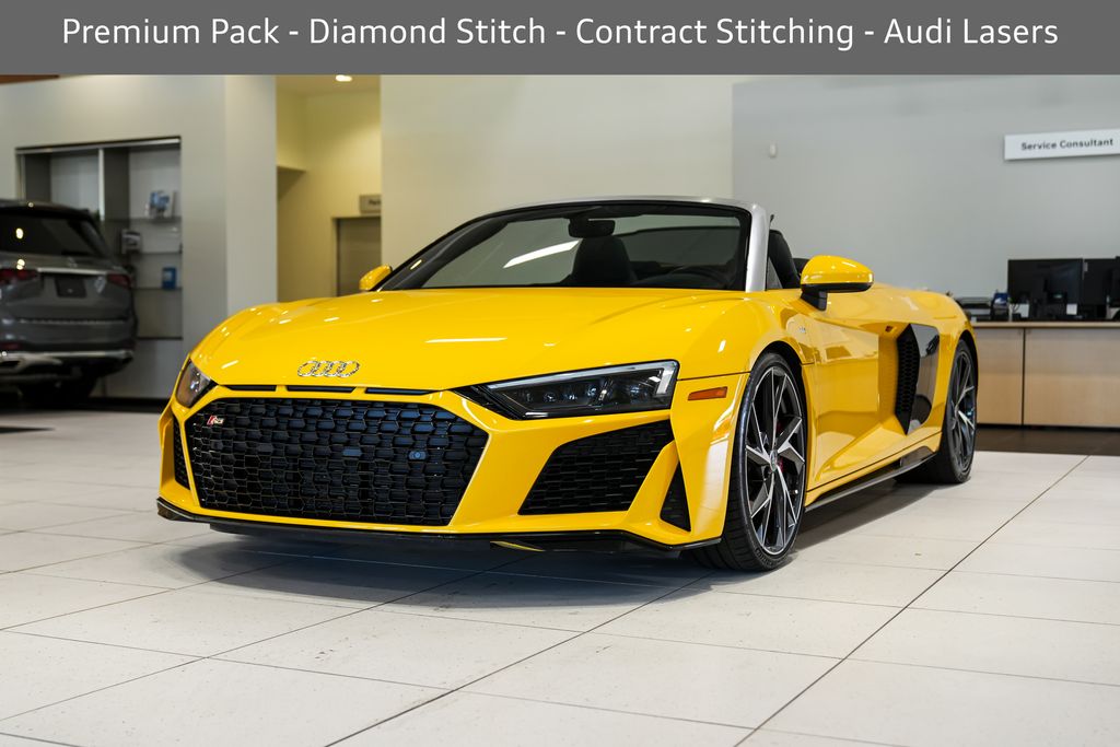 Vegas Yellow/Black Roof 2023 Audi R8 V10 Performance Spyder RWD Convertible Rear-Wheel Drive 7-Speed Dual Clutch