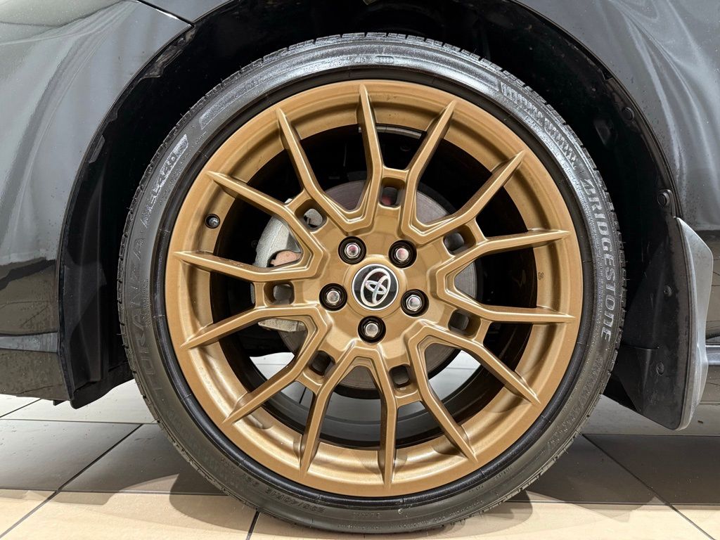 2023 Toyota Camry SE 9