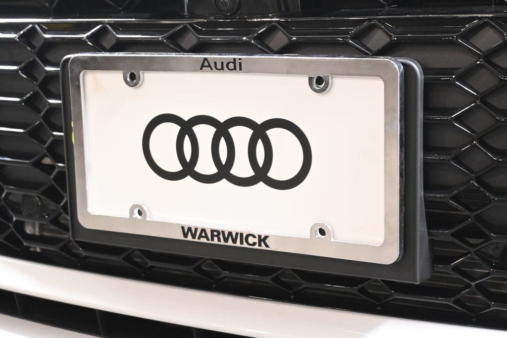 Thumbnail: 2025 Audi RS 7 - 14