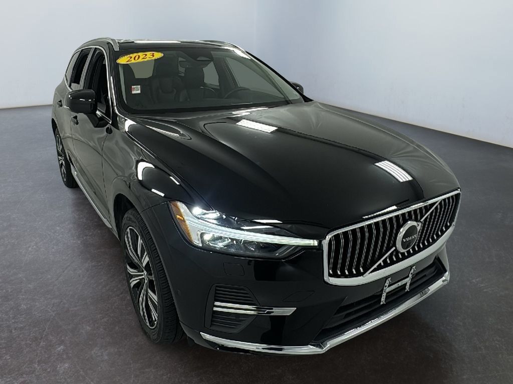 Onyx Black Metallic 2023 Volvo XC60 B5 Plus Bright Theme AWD SUV / Crossover All-Wheel Drive Automatic
