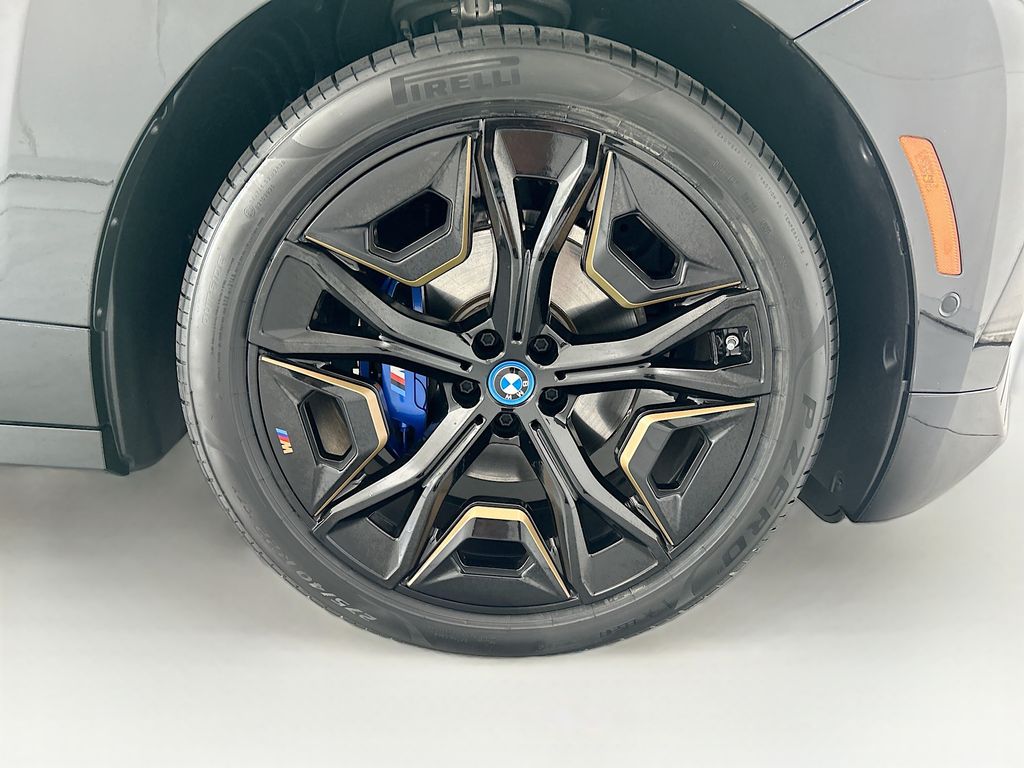 Thumbnail: 2025 BMW iX - 30