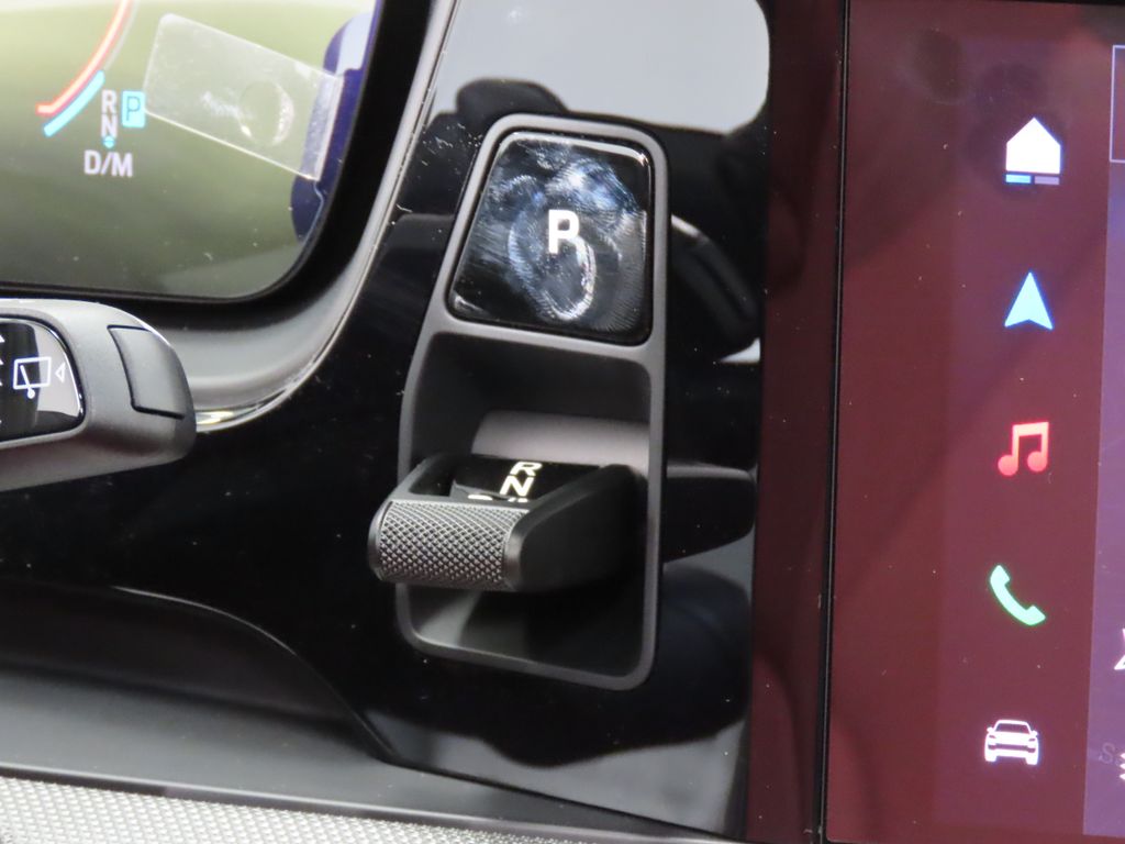 Thumbnail: 2026 Porsche Cayenne - 25