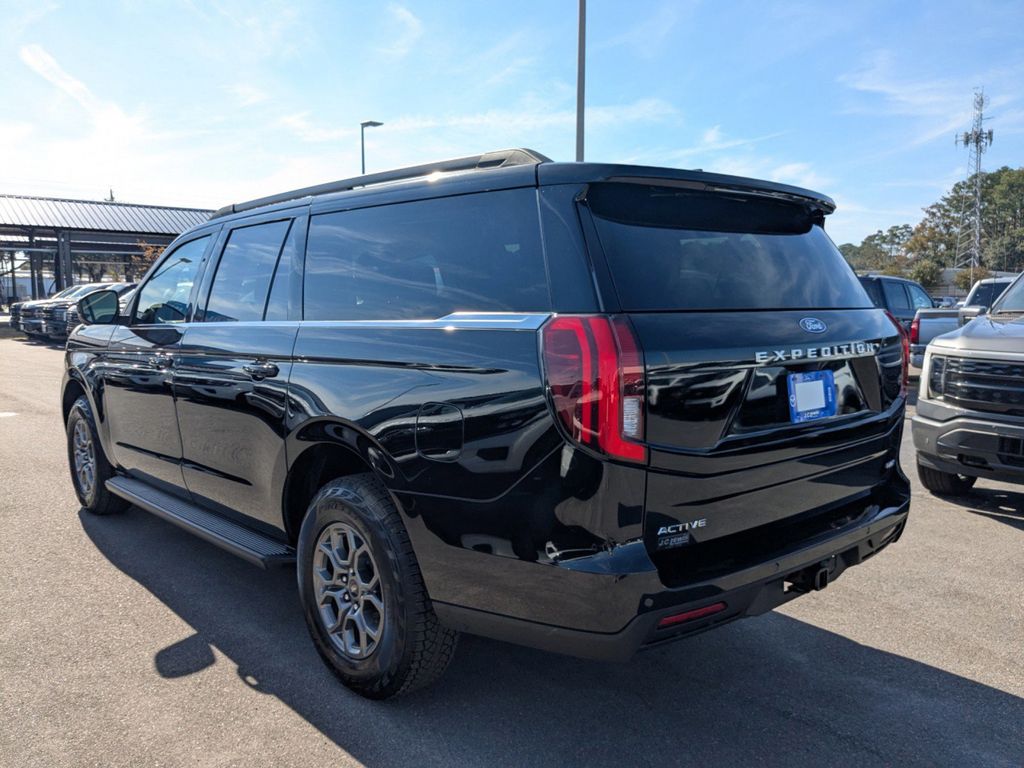 2025 Ford Expedition Active MAX