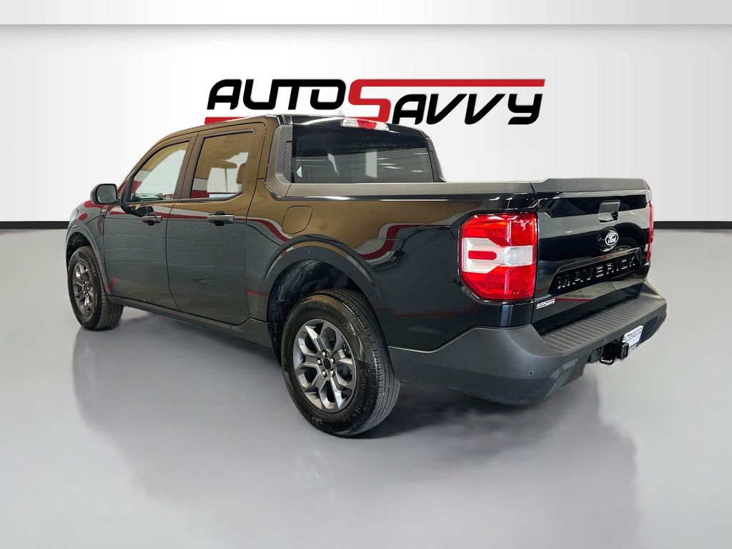 Used 2025 Shadow Black Ford XLT image 5