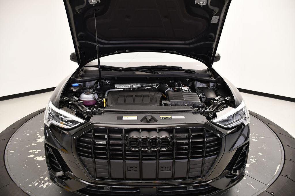 2025 Audi Q3  13