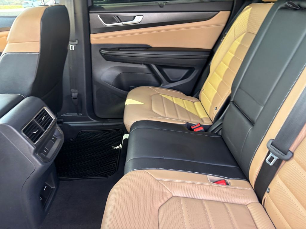 Used Car 2024 Volkswagen Atlas Cross Sport  2.0t Sel R-line For Sale Under $40,000 In Austin, Texas