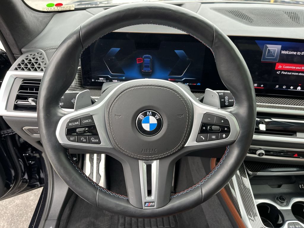 Thumbnail: 2025 BMW X7 - 14