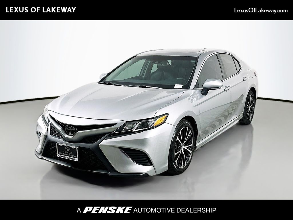 2018 Toyota Camry SE -
                Lakeway, TX