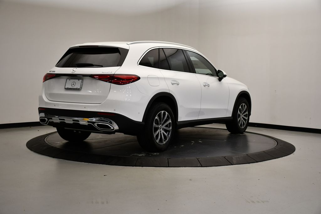 Thumbnail: 2026 Mercedes-Benz GLC - 5