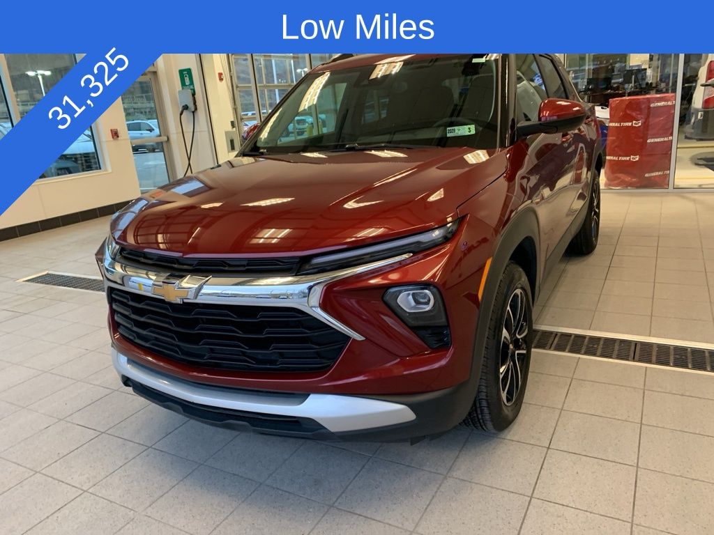 Used 2025 Red Chevrolet LT image 2