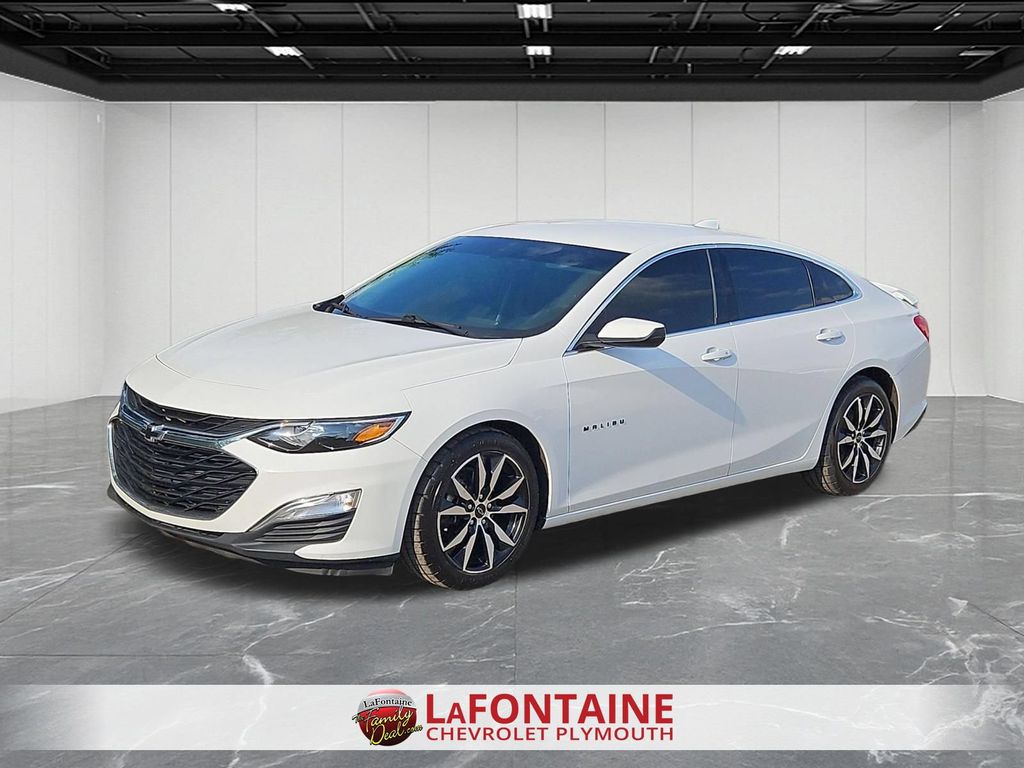 Summit White 2021 Chevrolet Malibu Sedan Front-Wheel Drive Continuously Variable Transmission