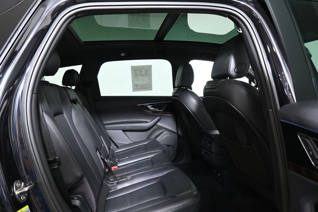 Thumbnail: 2018 Audi Q7 - 26