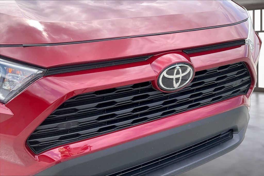 Used 2020 Toyota RAV4 SUV