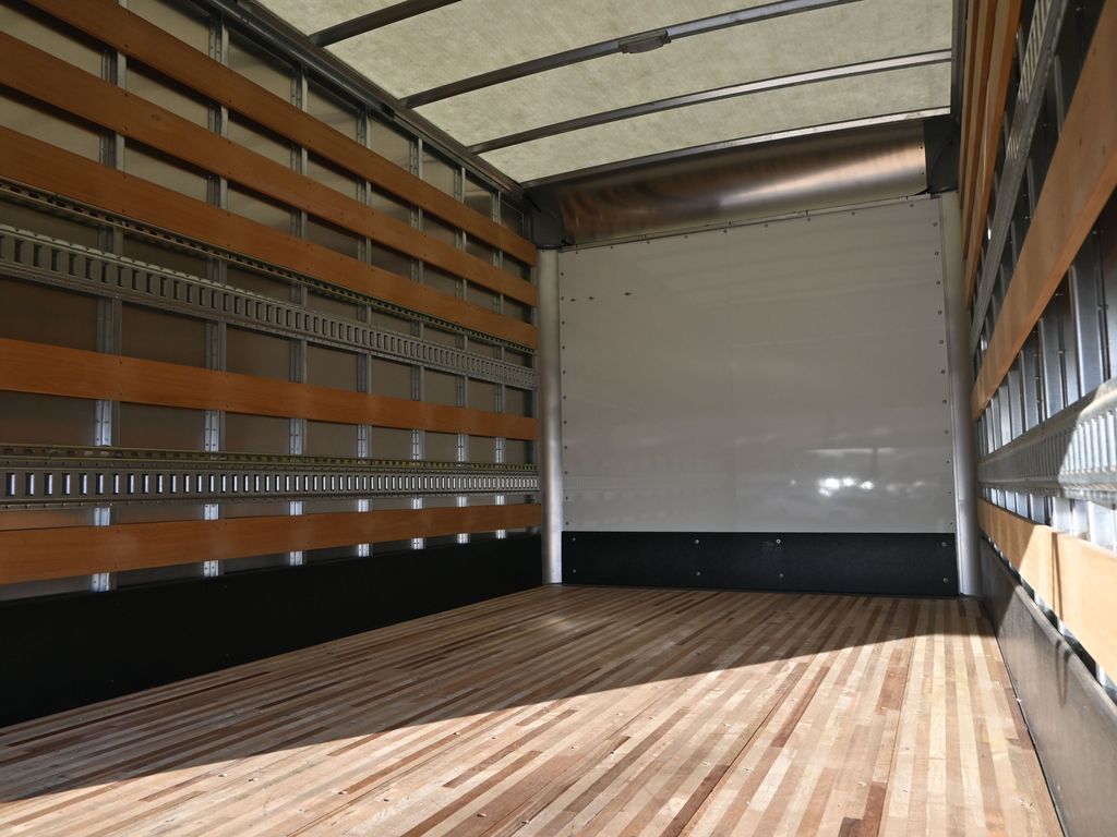 2024 Isuzu NPR HD 