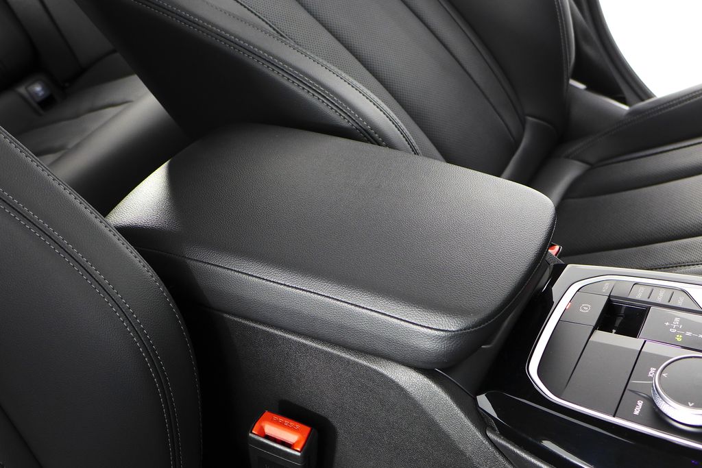 Thumbnail: 2023 BMW X3 - 16