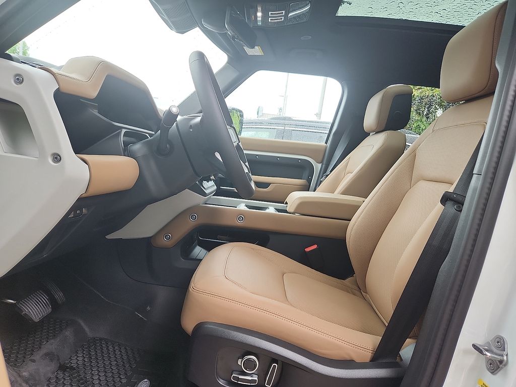 Thumbnail: 2026 Land Rover Defender - 6