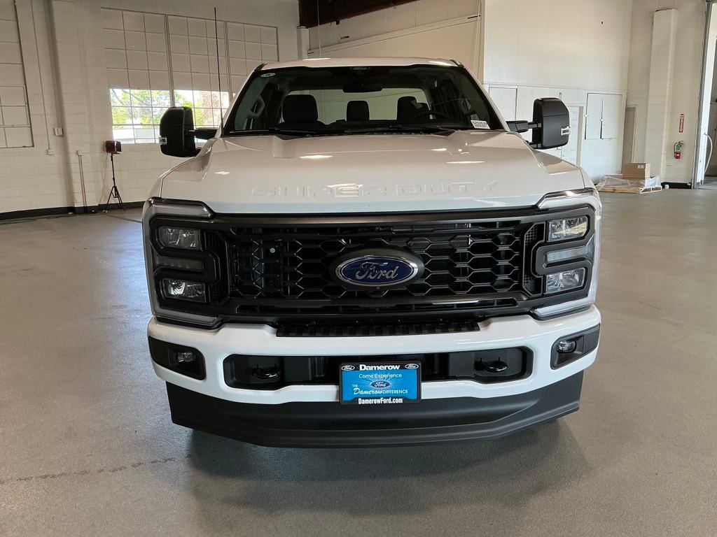 2025 Ford F-350SD  photo
